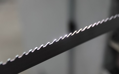 津南双金属带锯条产生切削噪音的原因具体有哪些？